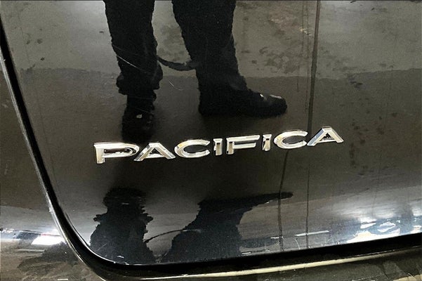 2022 Chrysler Pacifica Limited in Kalamazoo, MI - HZ Plainwell Ford