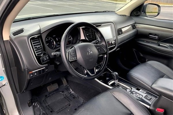 2020 Mitsubishi Outlander SEL in Kalamazoo, MI - HZ Plainwell Ford