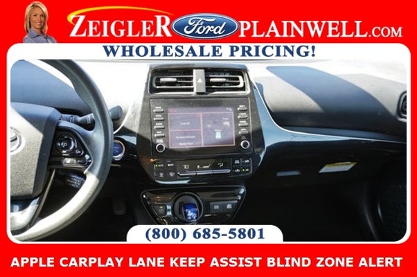 2020 Toyota Prius L APPLE CARPLAY LANE KEEP ASSIST BLIND ZONE ALERT in Kalamazoo, MI - HZ Plainwell Ford