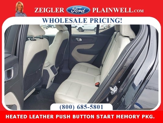 2021 Volvo XC40 Momentum HEATED LEATHER SEATS APPLE CARPLAY MEMORY PKG in Kalamazoo, MI - HZ Plainwell Ford
