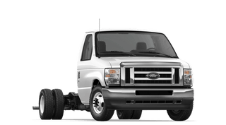 2025 Ford E-450SD