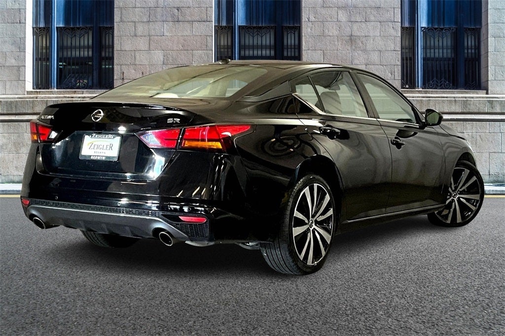 2022 Nissan Altima 2.5 SR