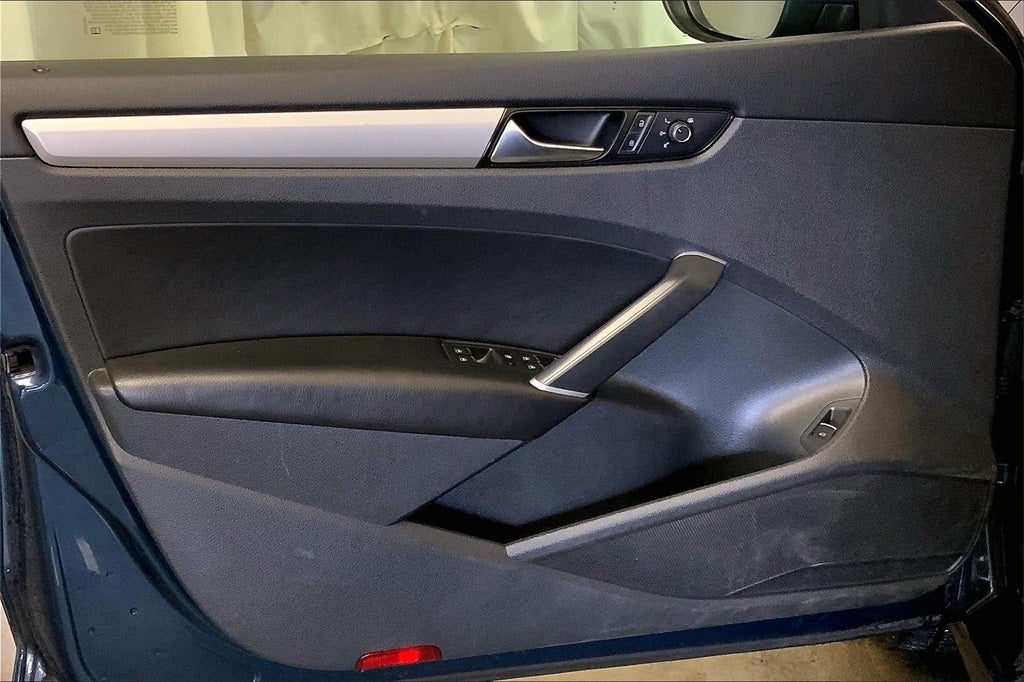 2022 Volkswagen Passat 2.0T SE