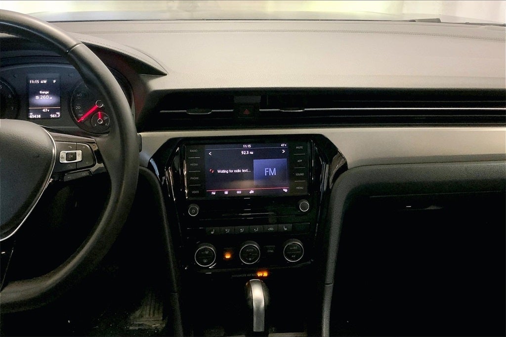 2022 Volkswagen Passat 2.0T SE