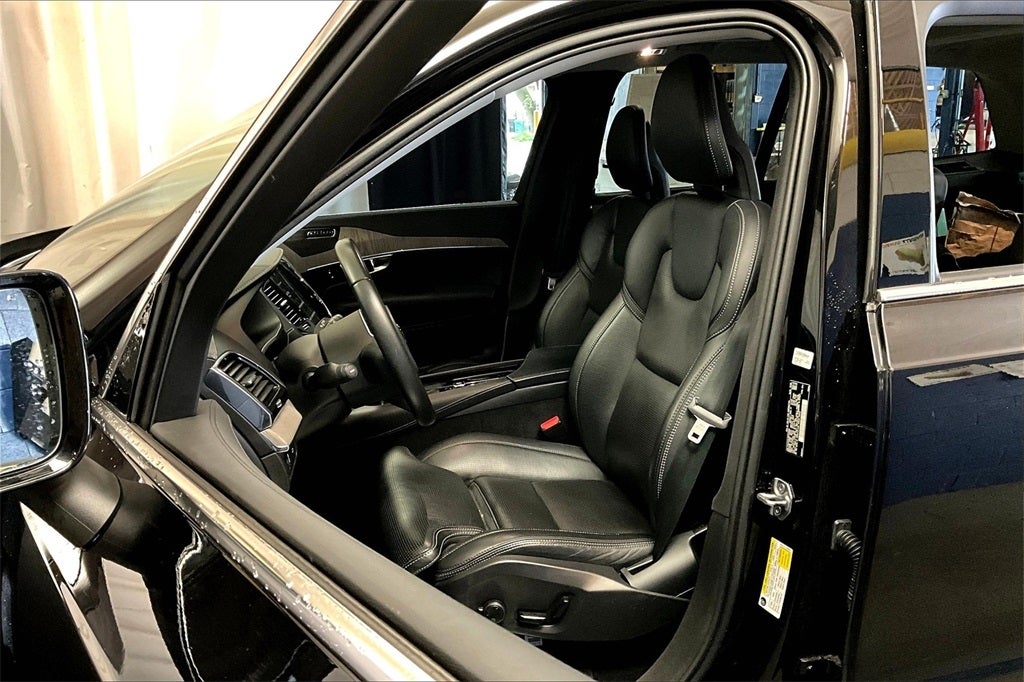 2021 Volvo XC90 T6 Inscription