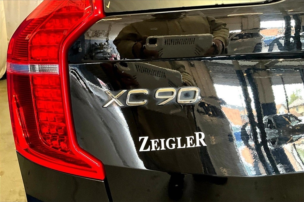 2021 Volvo XC90 T6 Inscription