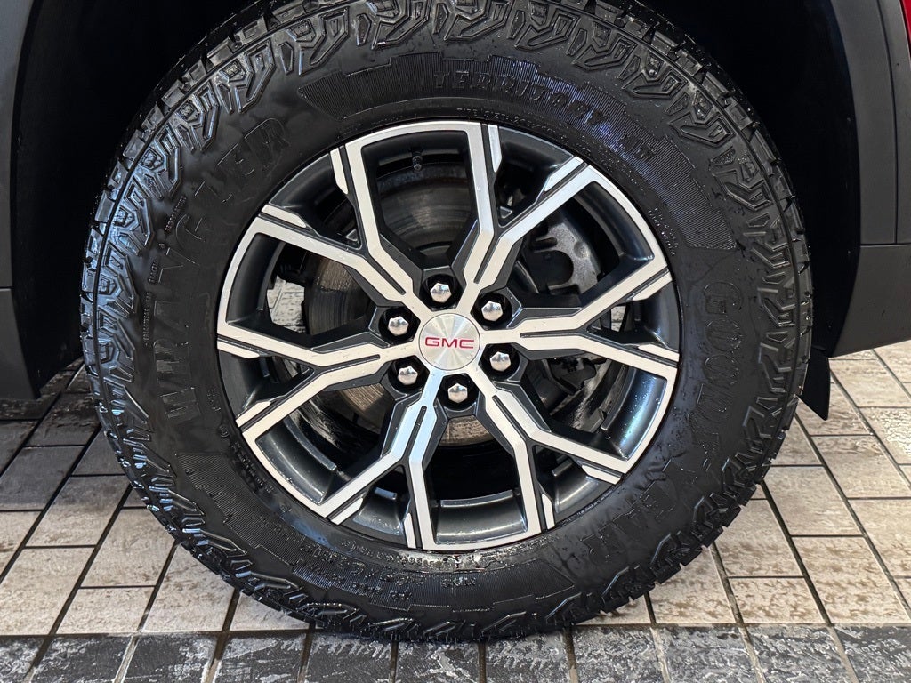 2024 GMC Acadia AT4 AWD