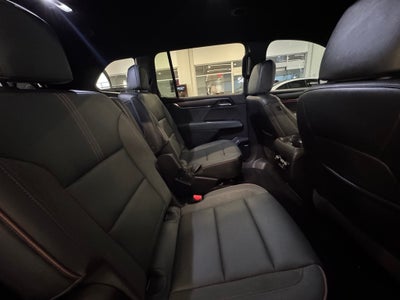 2024 GMC Acadia AT4 AWD