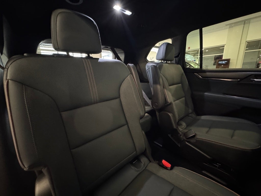 2024 GMC Acadia AT4 AWD