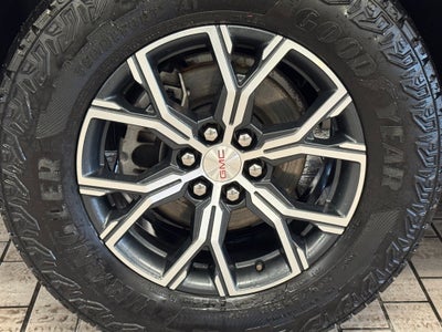 2024 GMC Acadia AT4 AWD