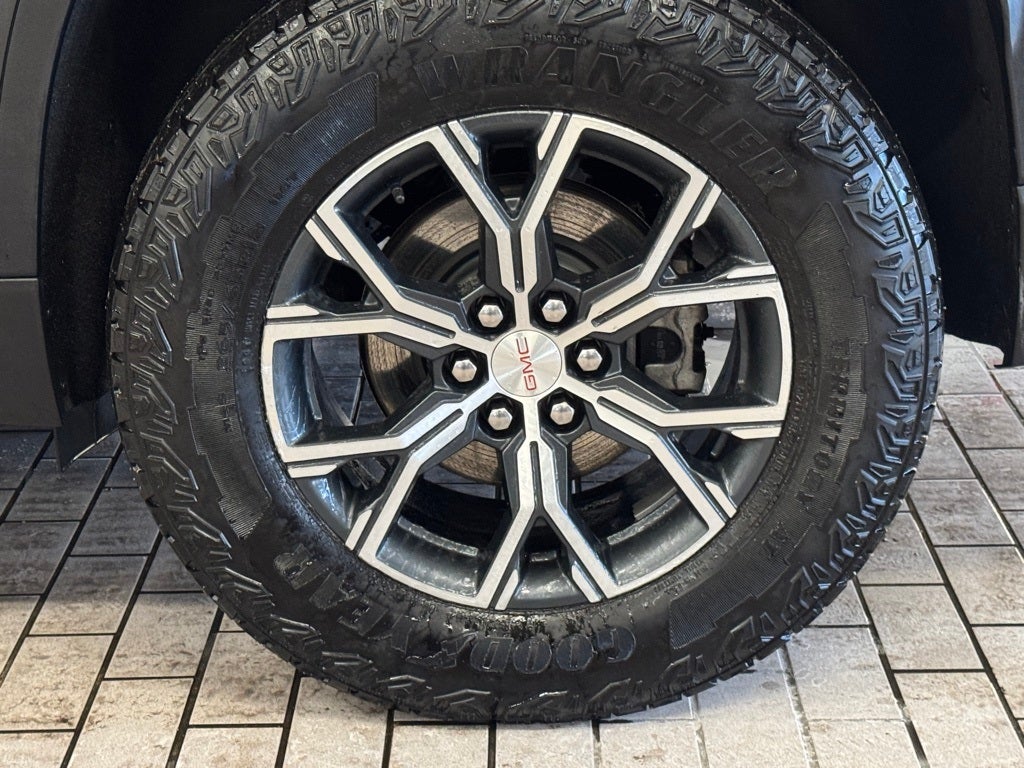 2024 GMC Acadia AT4 AWD