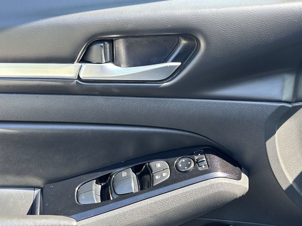 2023 Nissan Altima 2.5 SV FWD