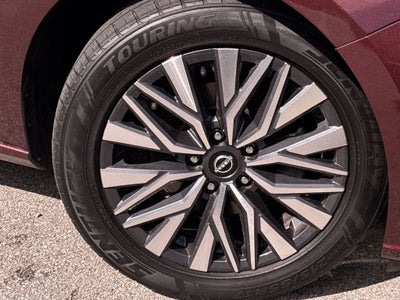 2024 Nissan Altima 2.5 SV FWD