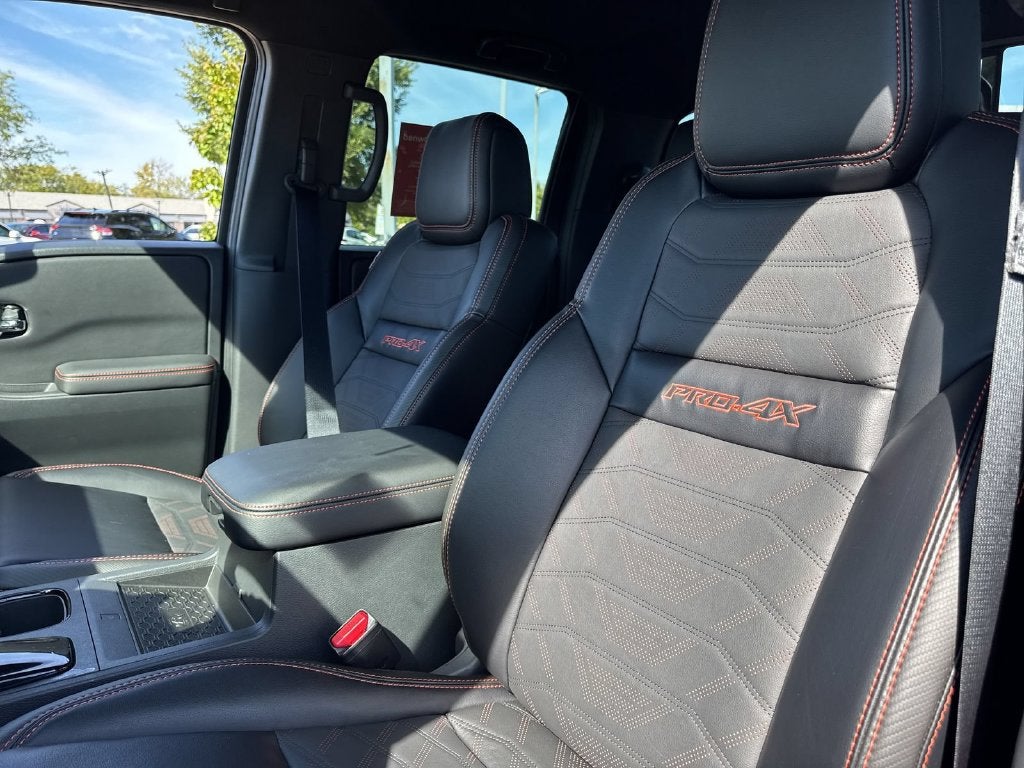 2025 Nissan Frontier PRO-4X 4WD