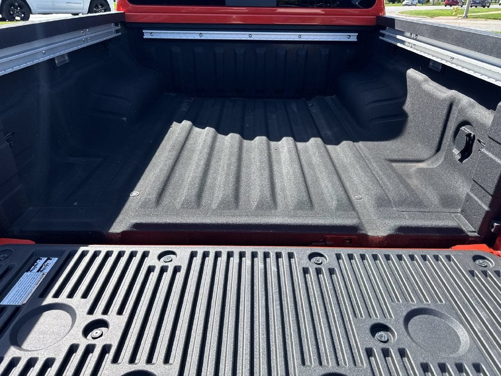 2025 Nissan Frontier PRO-4X 4WD