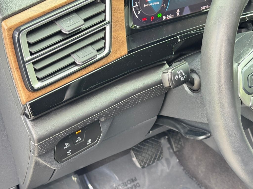 2024 Volkswagen Atlas 2.0T SE w/Technology AWD
