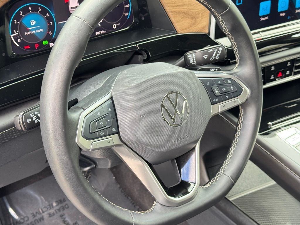 2024 Volkswagen Atlas 2.0T SE w/Technology AWD