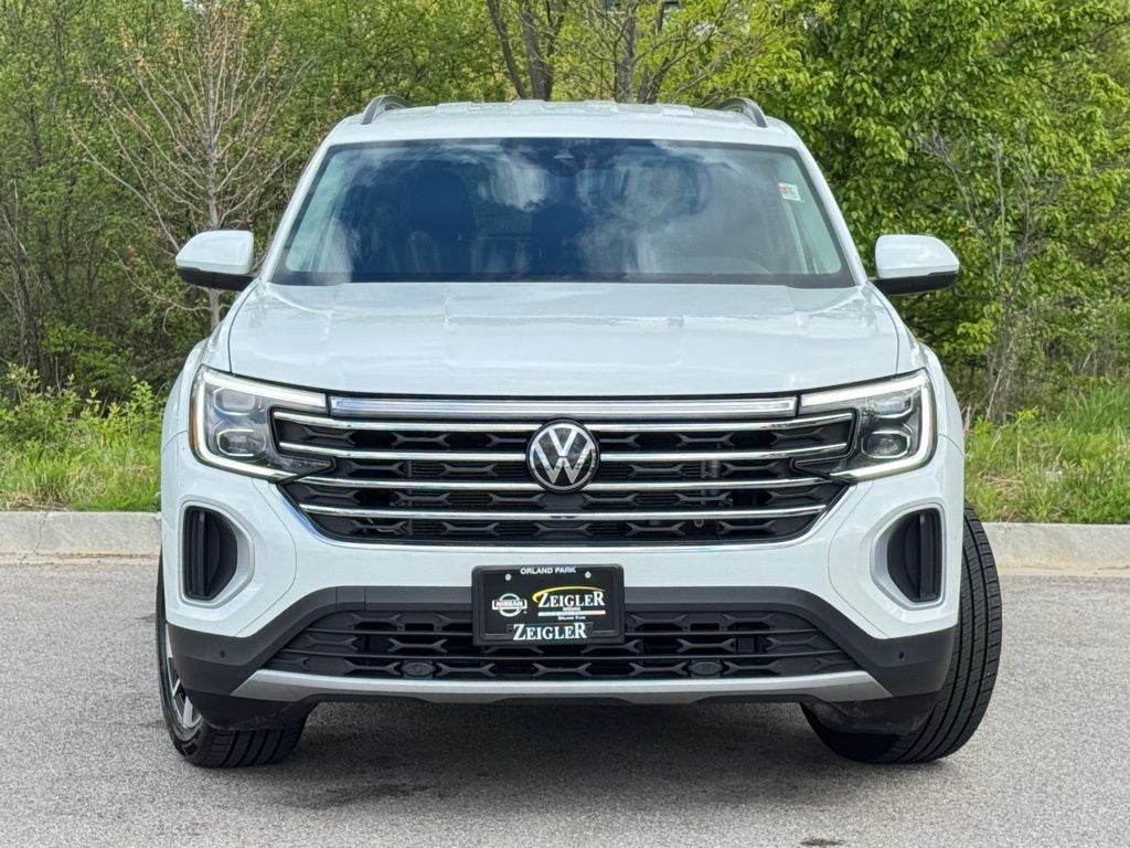 2024 Volkswagen Atlas 2.0T SE w/Technology AWD