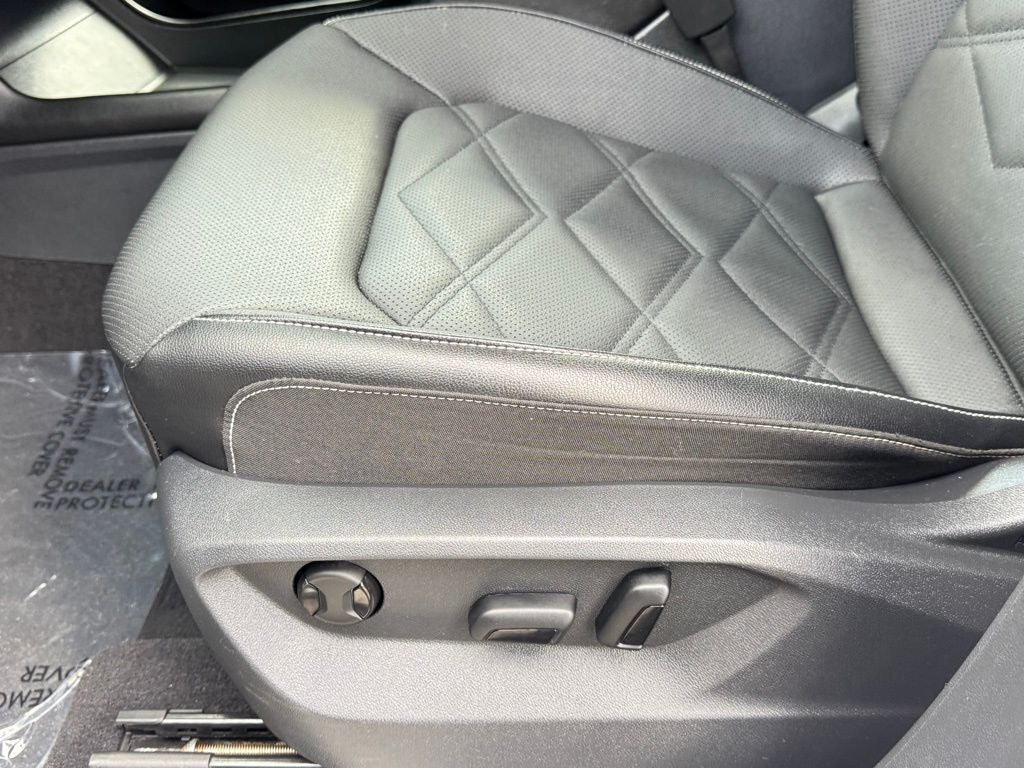 2024 Volkswagen Atlas 2.0T SE w/Technology AWD