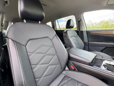 2024 Volkswagen Atlas 2.0T SE w/Technology AWD
