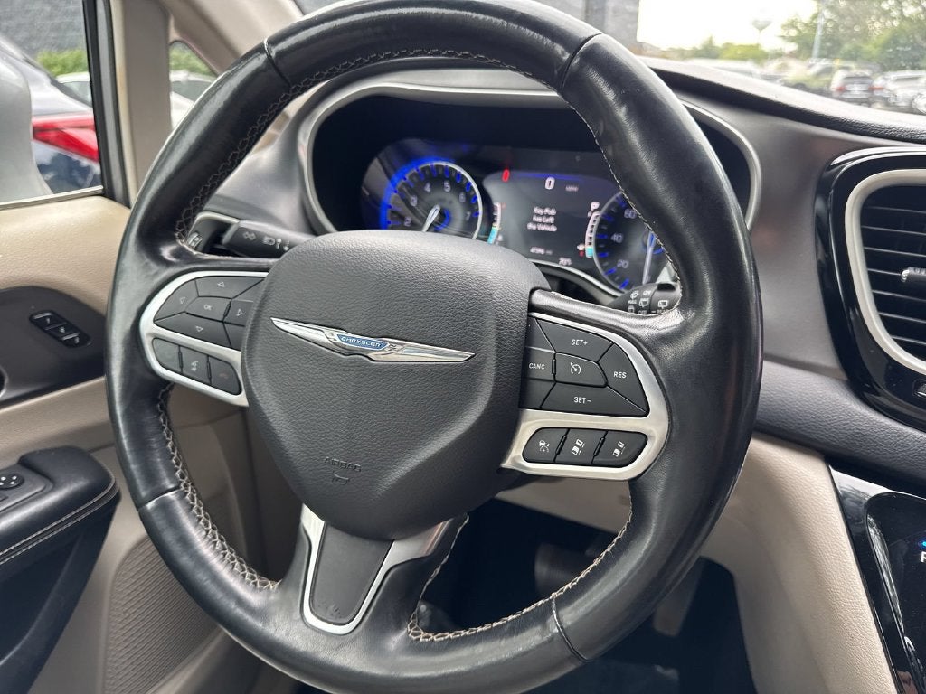 2021 Chrysler Pacifica Touring L