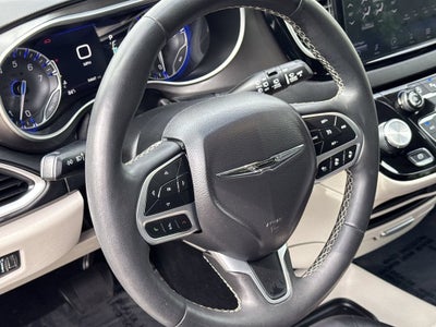 2024 Chrysler Pacifica Touring L FWD