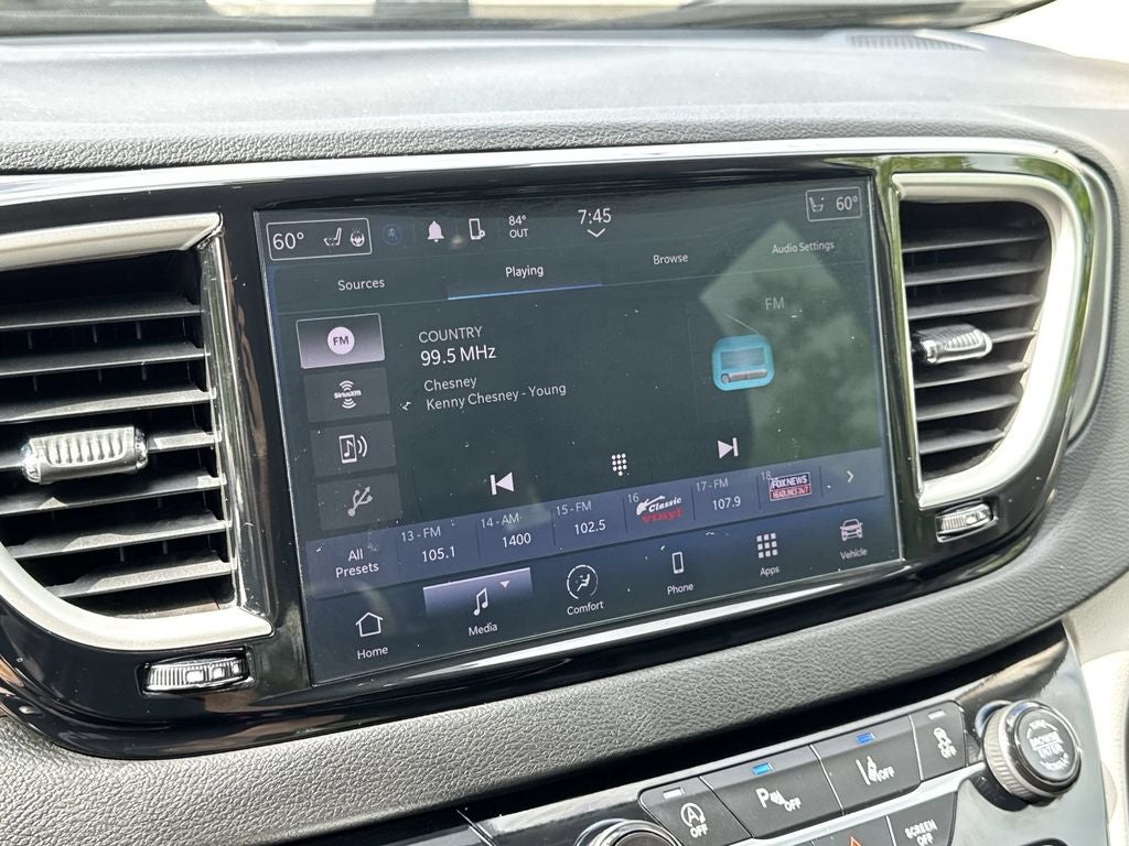 2024 Chrysler Pacifica Touring L FWD