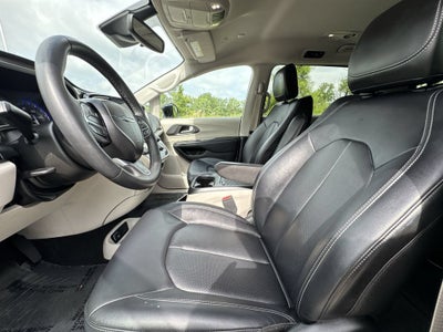 2024 Chrysler Pacifica Touring L FWD