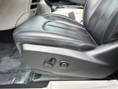 2024 Chrysler Pacifica Touring L FWD