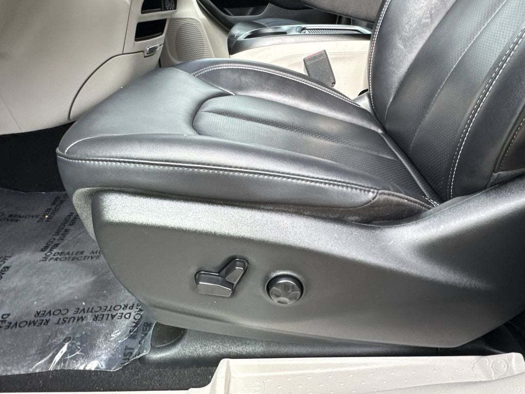 2024 Chrysler Pacifica Touring L FWD