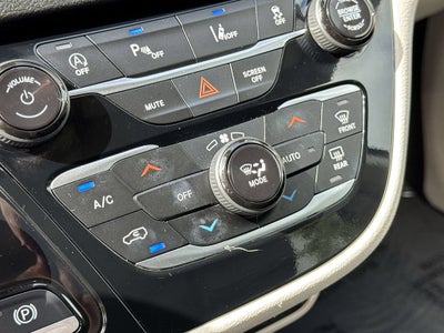 2024 Chrysler Pacifica Touring L FWD