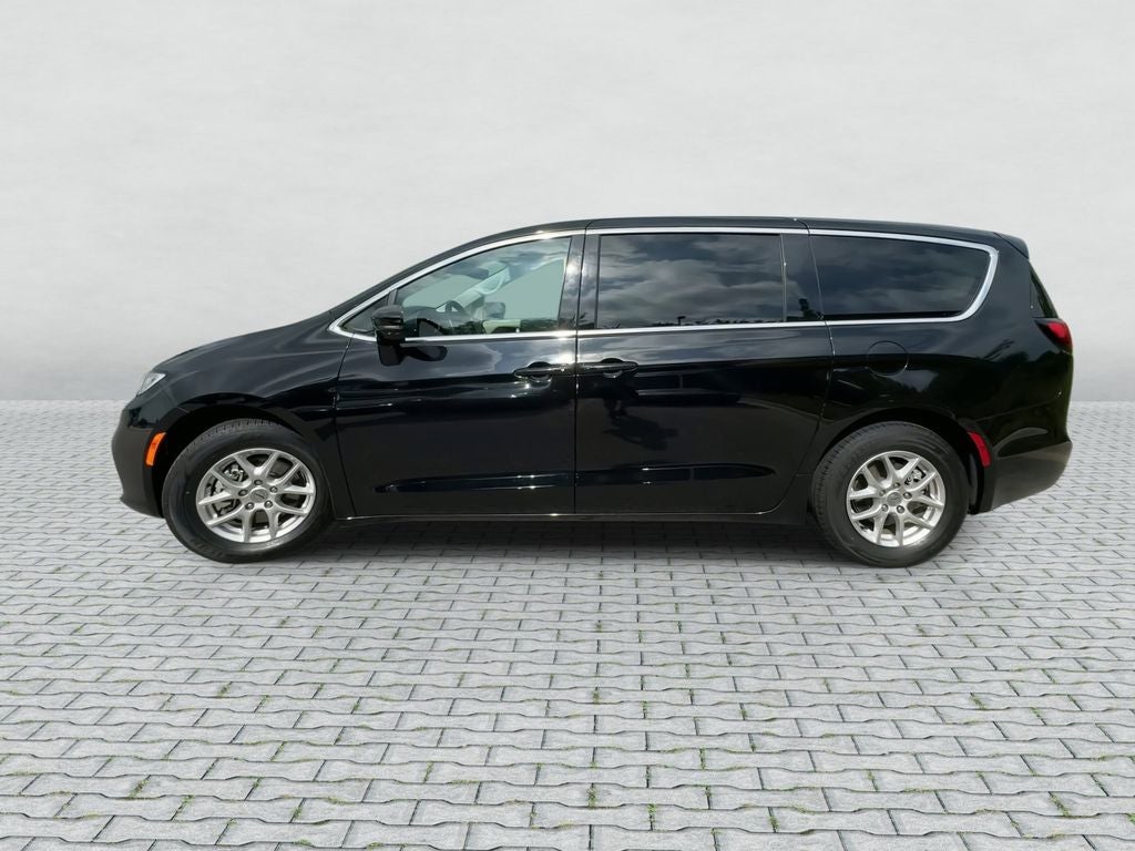 2024 Chrysler Pacifica Touring L FWD