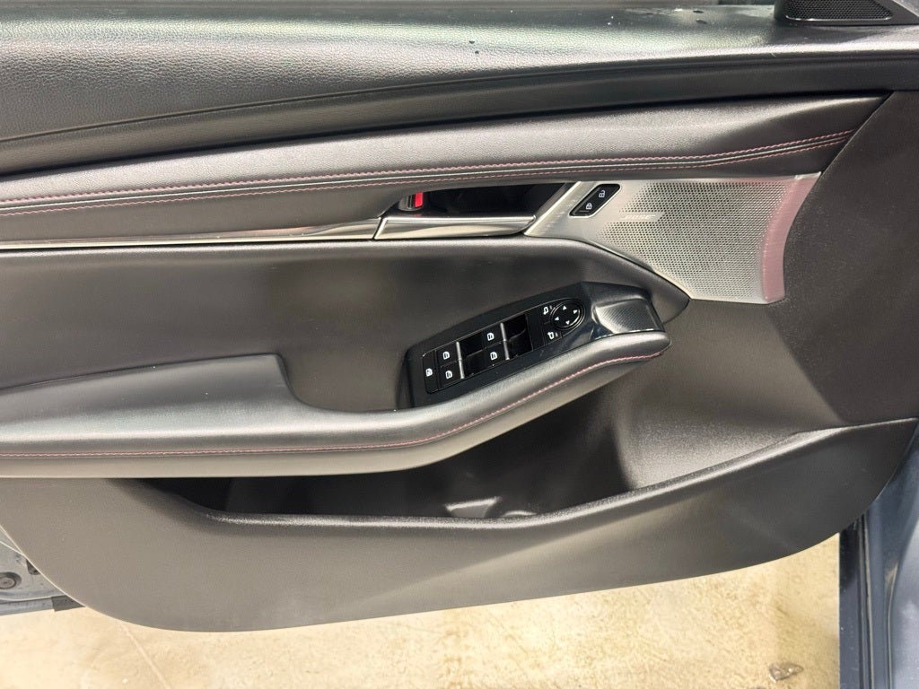 2023 Mazda Mazda3 2.5 S Carbon Edition