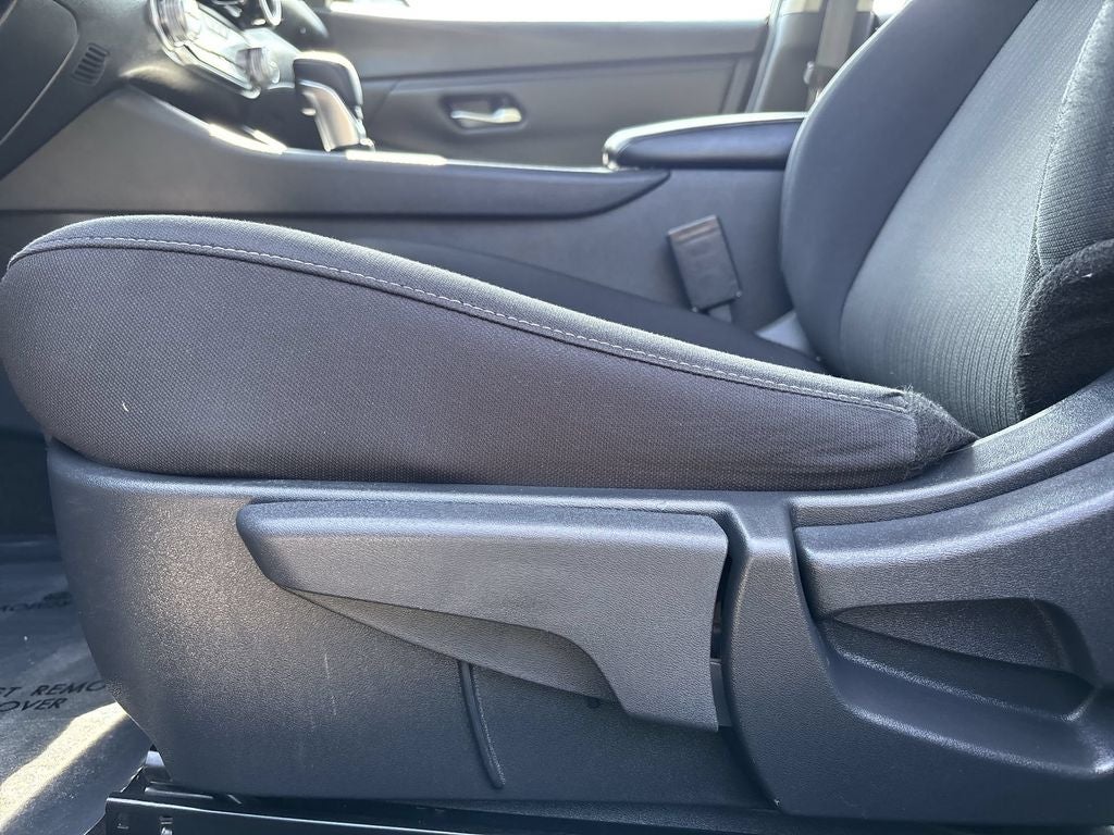 2024 Nissan Sentra SV FWD