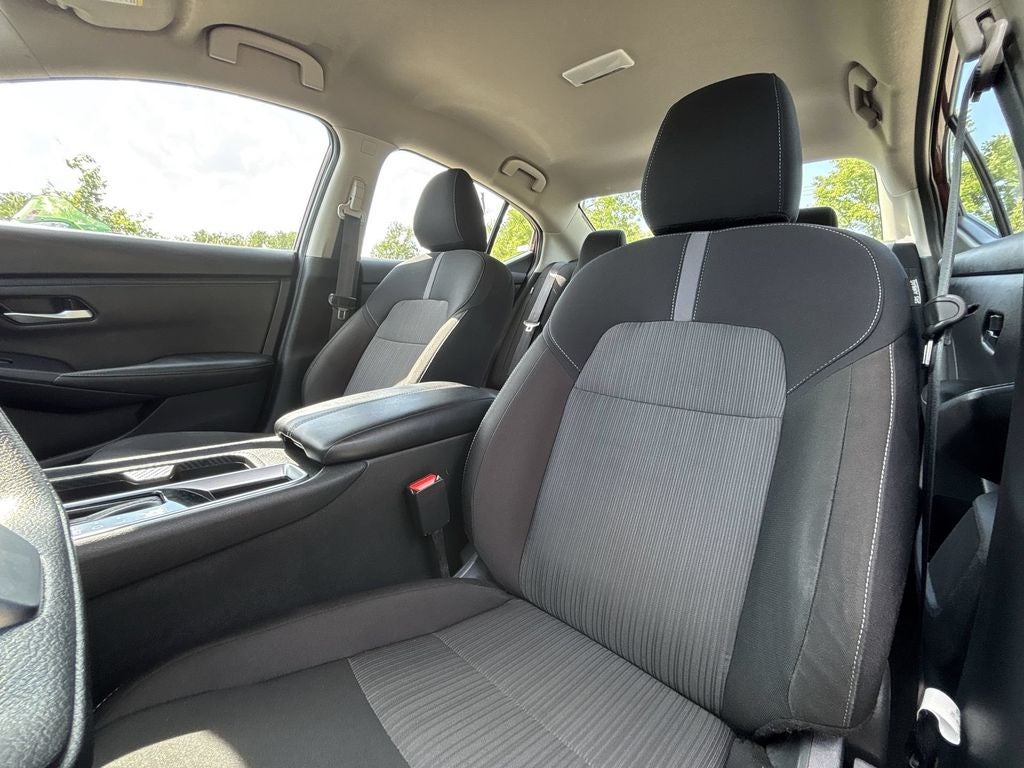 2025 Nissan Sentra SV FWD