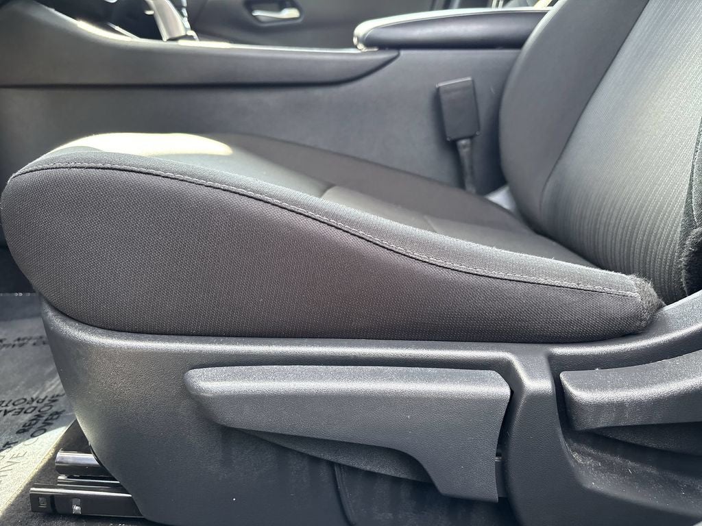 2025 Nissan Sentra SV FWD