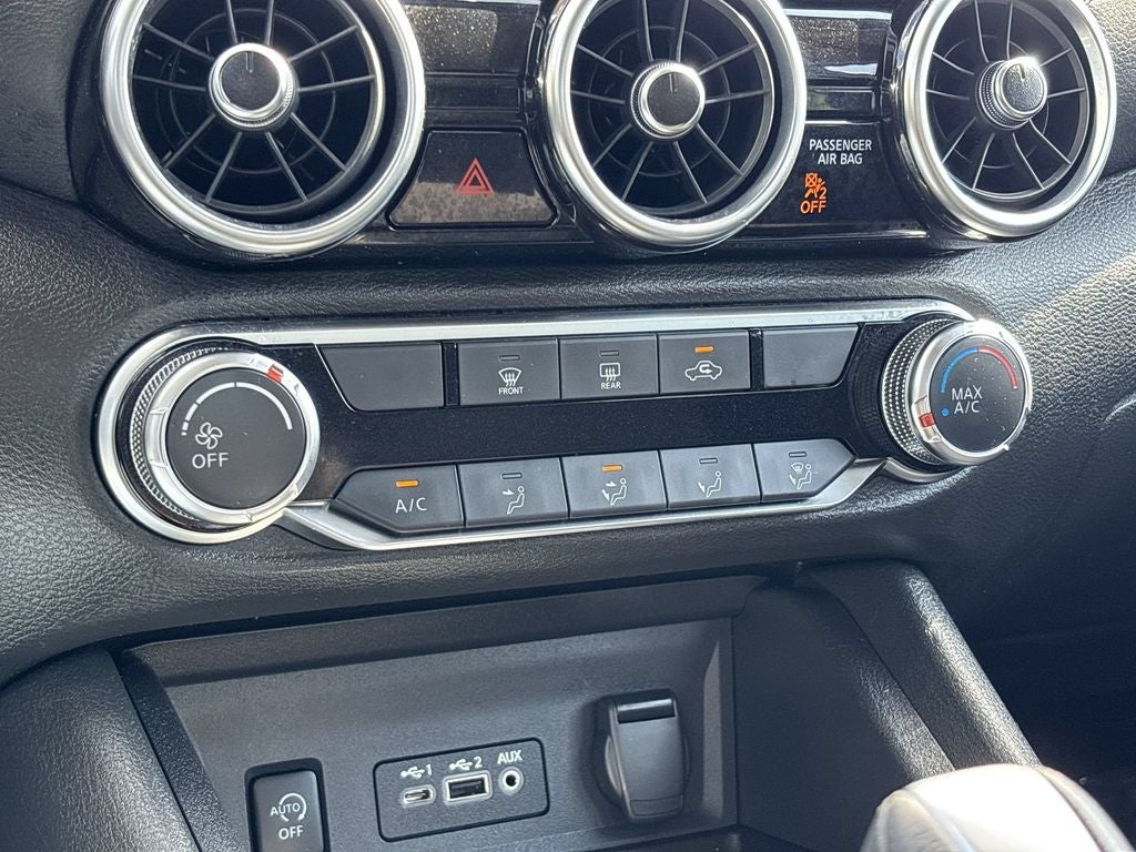 2025 Nissan Sentra SV FWD