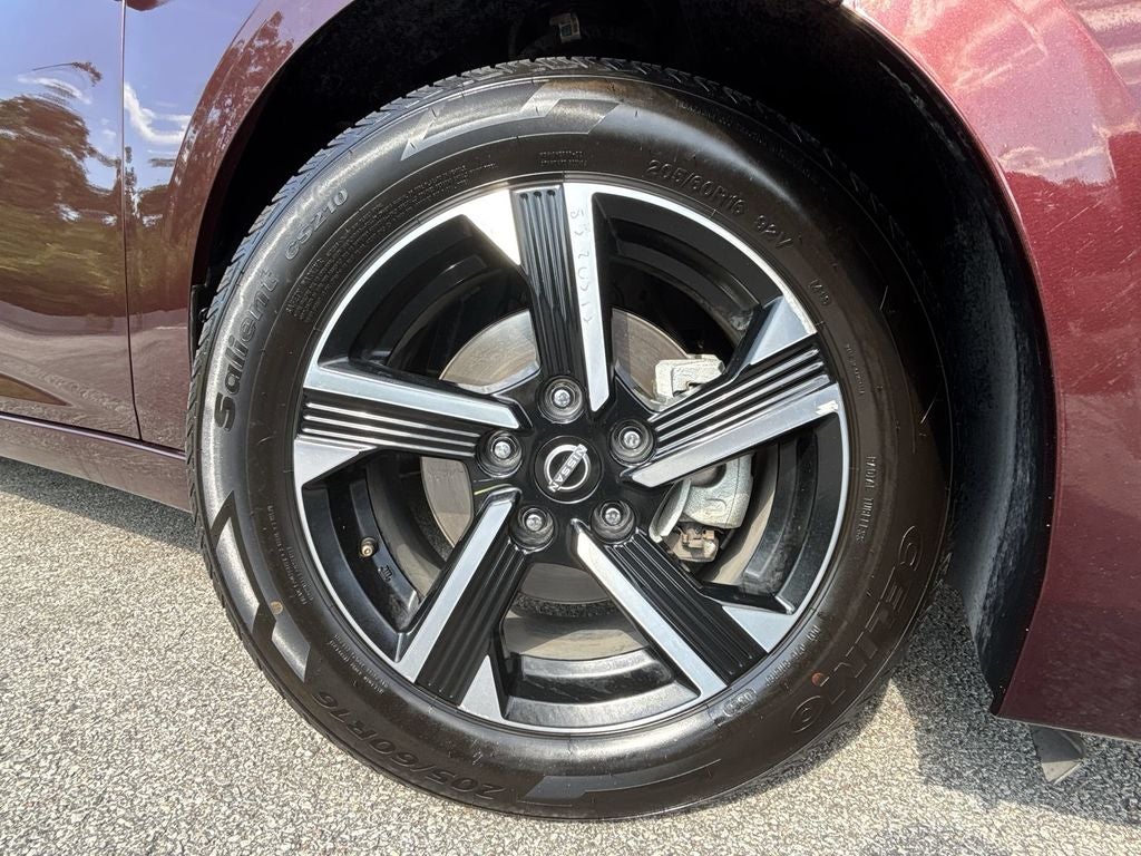 2025 Nissan Sentra SV FWD