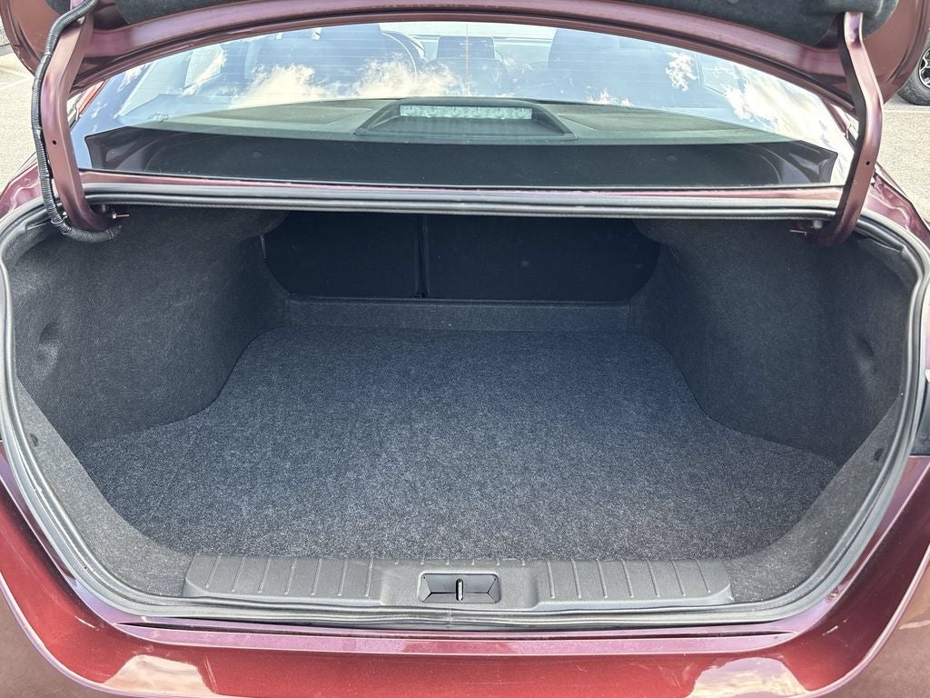 2025 Nissan Sentra SV FWD