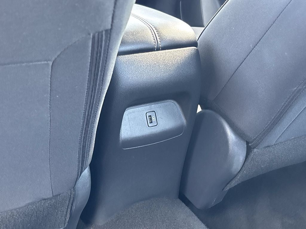 2025 Nissan Sentra SV FWD