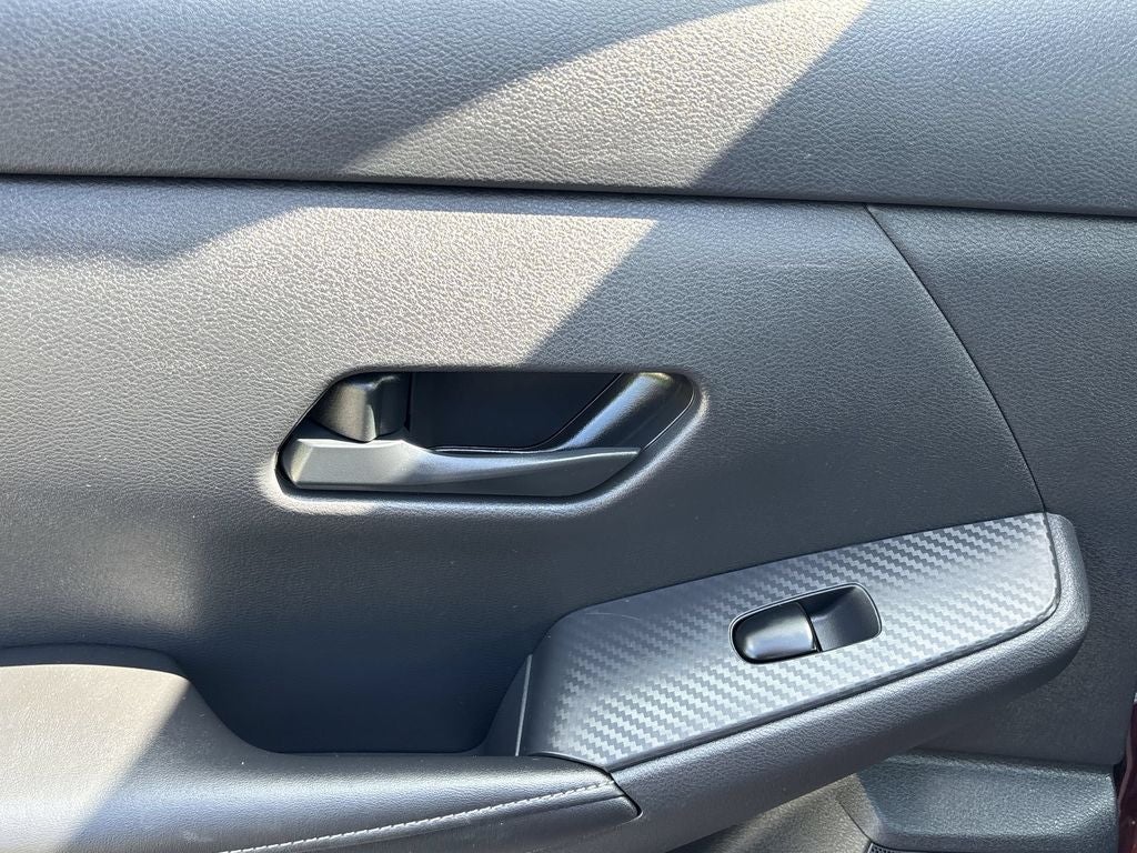 2025 Nissan Sentra SV FWD