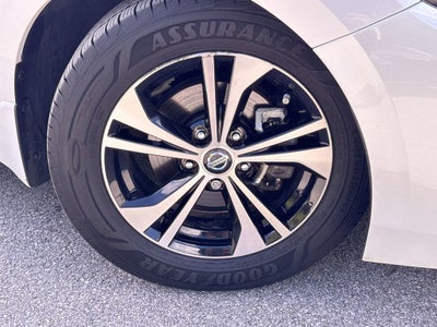2023 Nissan Sentra SV FWD