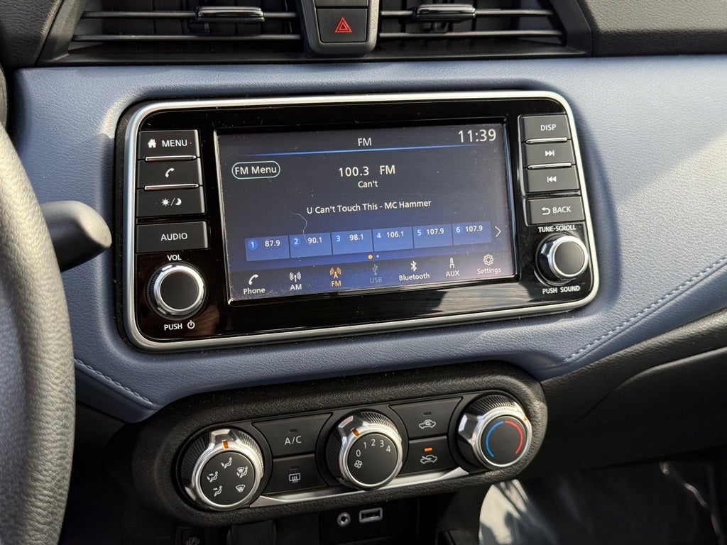 2023 Nissan Versa 1.6 SV