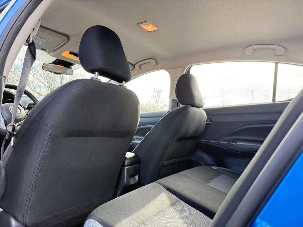 2023 Nissan Versa 1.6 SV