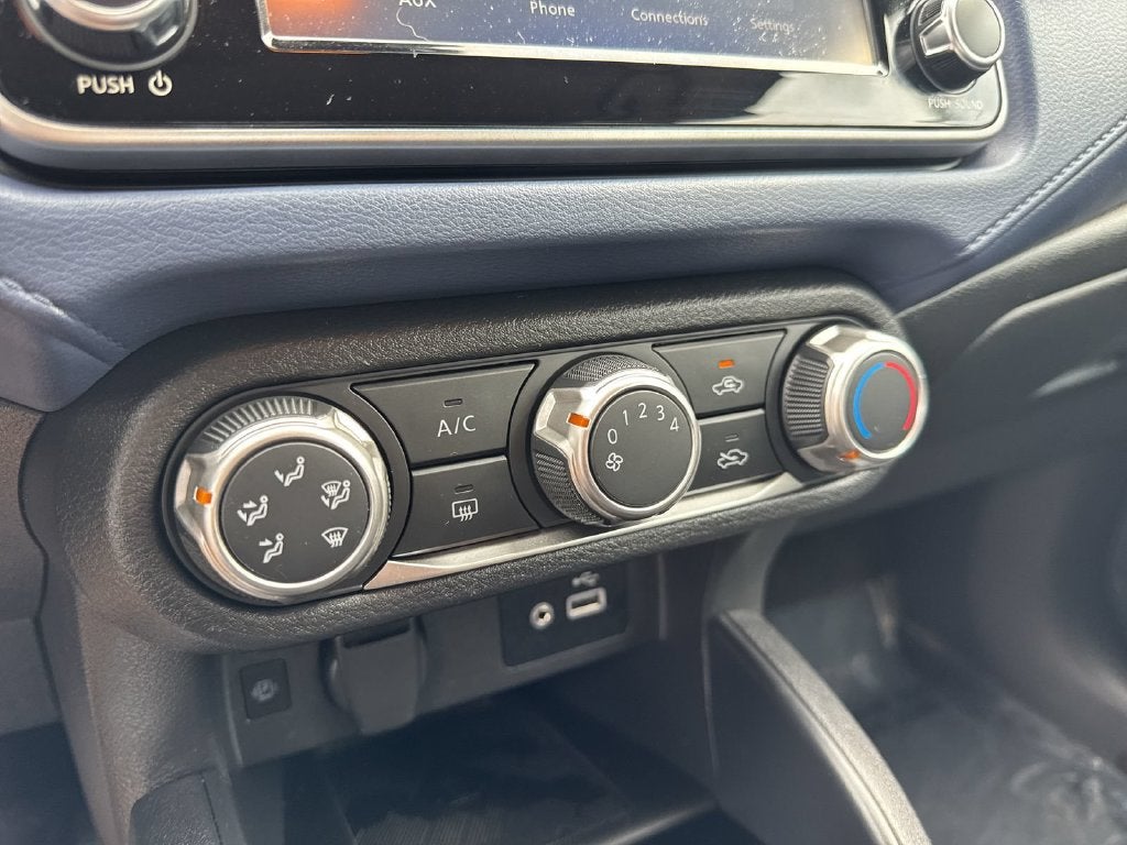 2024 Nissan Versa 1.6 SV