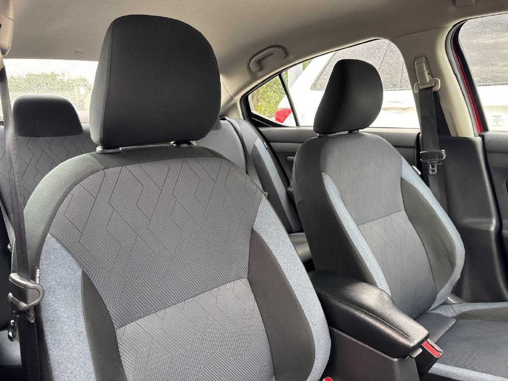 2024 Nissan Versa 1.6 SV