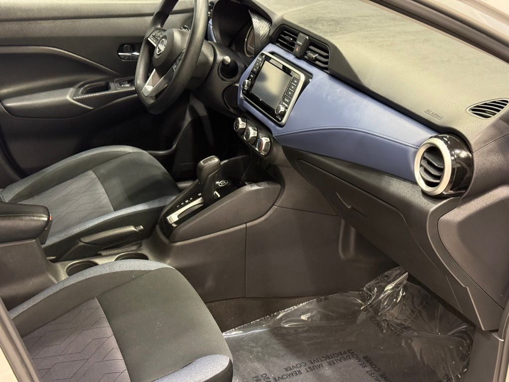 2023 Nissan Versa 1.6 SV