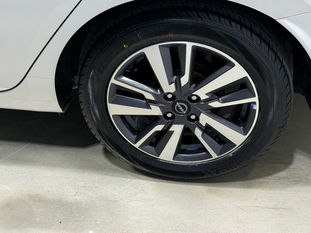 2023 Nissan Versa 1.6 SV