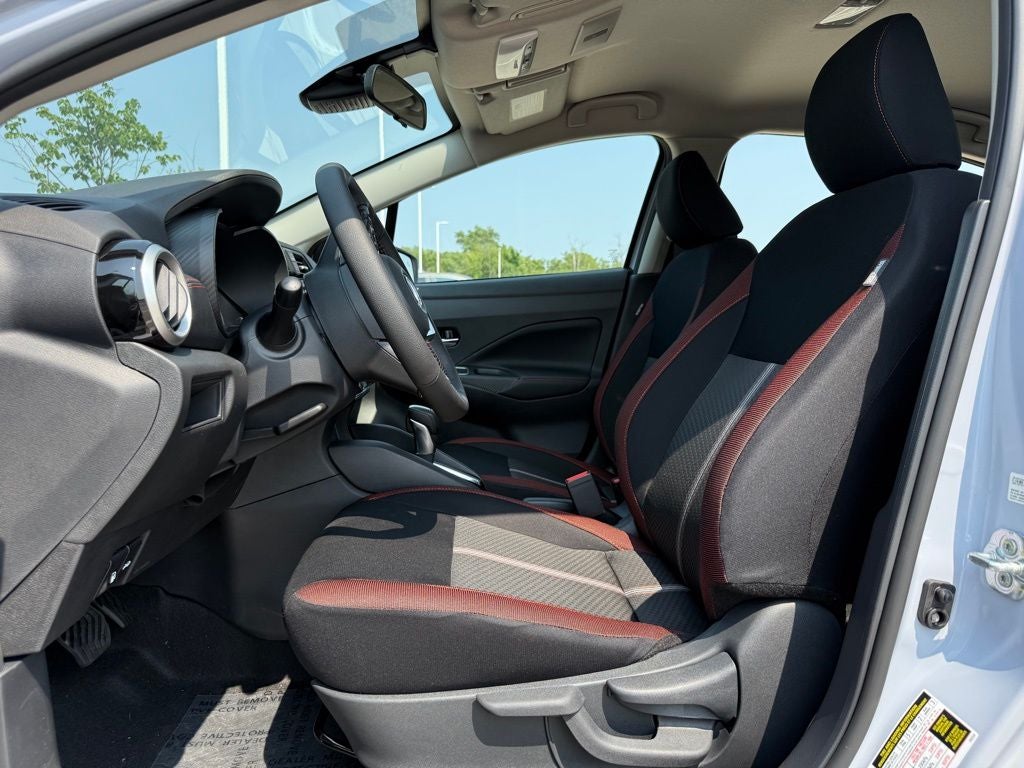 2025 Nissan Versa 1.6 SR FWD
