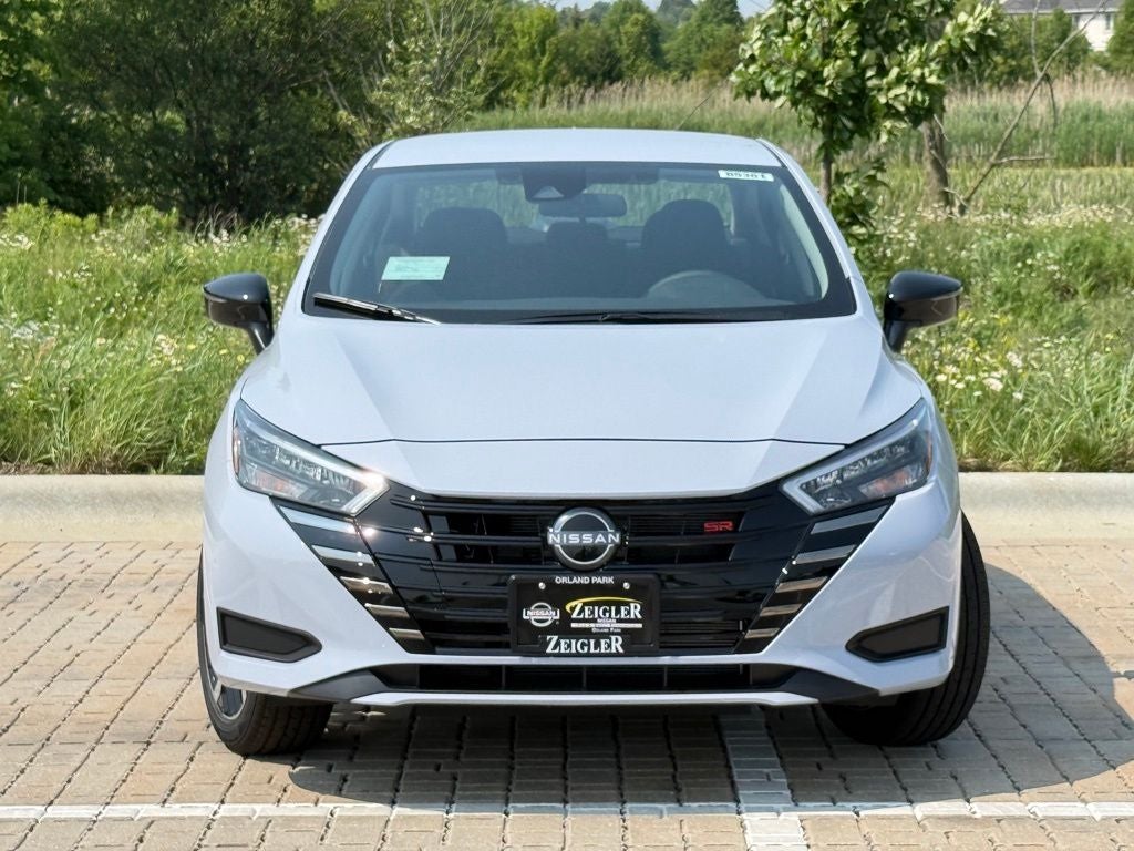 2025 Nissan Versa 1.6 SR FWD